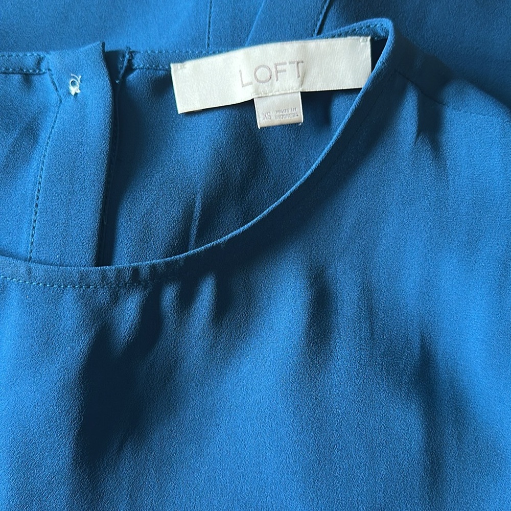 LOFT Dark Teal Button Back Blouse with Tulip Sleeves. - Picture 4 of 4